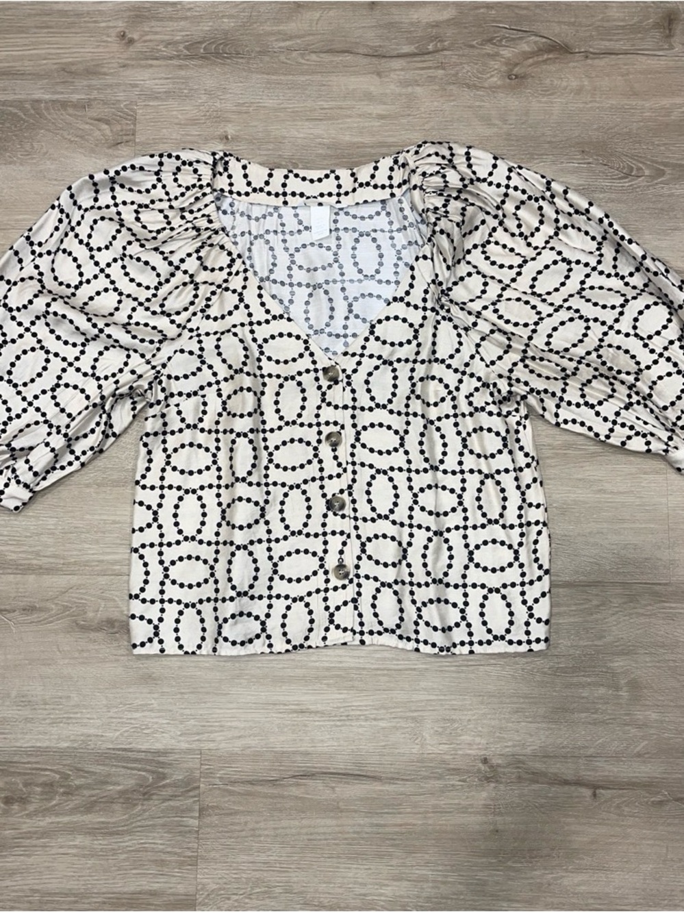 Polka Dot Loop Button-Front Puff Sleeve Top - White/Black